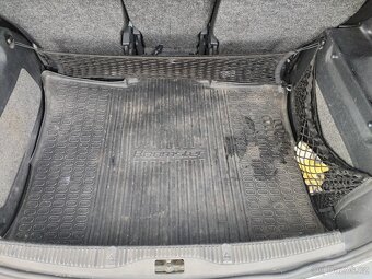 Škoda Roomster 1.4 TDi 51kW - náhradní díly - 9