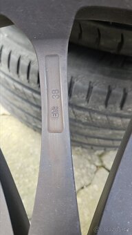 Alu kola R18 5x114,3 z CX7 včetně peu Michelin 235/60 R18 - 9