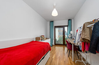 Prodej bytu 4+kk/sklep/garážové stání/balkon, 104m2, ul. Nep - 9