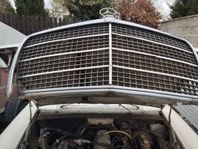 Mercedes Benz w115/8 - 9