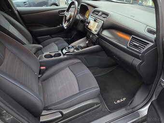 Nissan LEAF,  40 KWH - 9