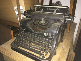 Starožitný psací stroj Oliver, Olympia, Adler, ... - 9