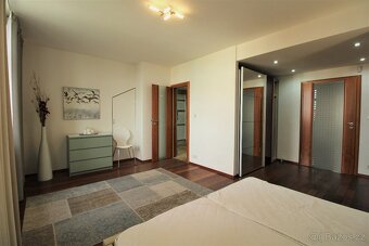 Pronájem mezonetového bytu 3+kk, 159 m2, Praha 2 Vinohrady - 9