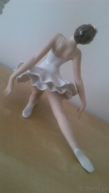 soška Marilyn Monroe , Baletka DUX - 9