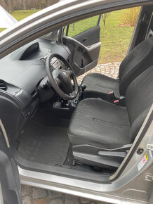 Toyota Yaris 2009, 1.33 VVT-i, 74KW, 1. majitel - 9