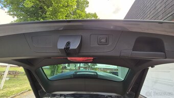 Opel Insignia Kombi 2.0,128 kW nafta Odpočet DPH nepoškozen - 9