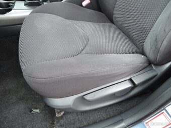 Toyota Rav4 2,2 D-4D Servis 170tkm 2007 - 9