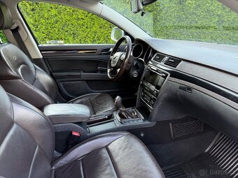 Superb 4x4 L&K 2.0 Tdi 125Kw, 2013 Pěkný stav - 9