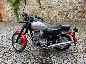 Jawa Chopper - 9
