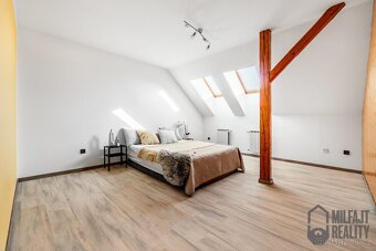 Dvougenerační RD (3+1, 4+kk), 2.135 m2 pozemek, Železný Brod - 9