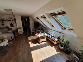 Prodej rodinného domu 7+kk, 206 m2, Sluštice, Praha - východ - 9