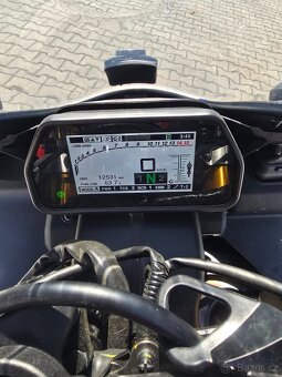 Yamaha R1M - 9