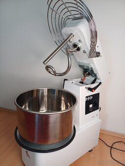 Hnetač testa - 9