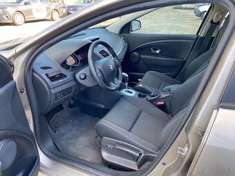 Renault Megane III 1.5 dCi 81 kW Automat - 9