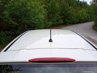 SUBARU XV 1.6i, 1.MAJITELKA, 104000 KM. - 9