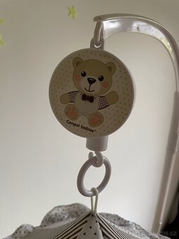 Originální komoda s přebalovacím pultem a dřevěnými ptáčky + - 9