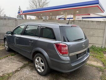 Opel Astra 2007 – na náhradní díly - 9