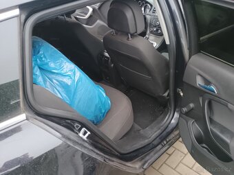 Prodám Opel Insignia 2.0 CDTI 118kw KO motor - 9