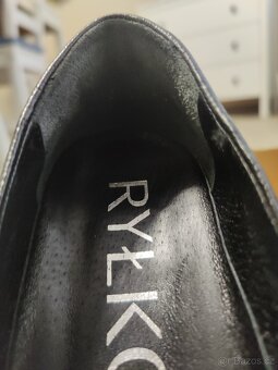 Dámské boty velikost 39 - 9