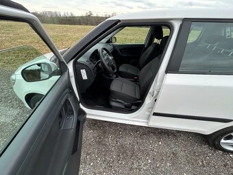 Prodám Škoda Fabia II fc 1,2 tsi 77kW DSG - 9