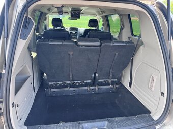 Chrysler Town Country 3,6 LPG Limited DVD 2014 - 9