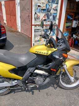 Aprilia Pegaso 650 - 9