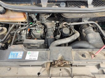 Fiat ulysse 2.2 JTD 94kw / tažné / 7 míst - 9