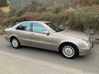 Mercedes - Benz  E 240i  Elegance  Manuál - 9