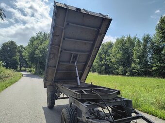 Traktorový třístranný vlek 5t - 9