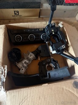 Páčky , Přepínače , Spínací skřínky - 9