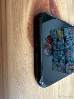 iPhone SE 2020 64GB - 9