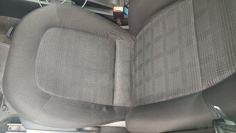Škoda fabia 1.4 16v najeto 149000km - 9