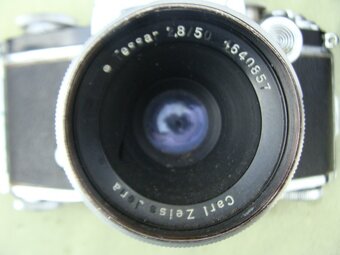 EXAKTA VAREX - S . Fotoaparát do sbírky - funkční - 9