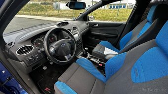 FORD FOCUS 2.5 ST - 9