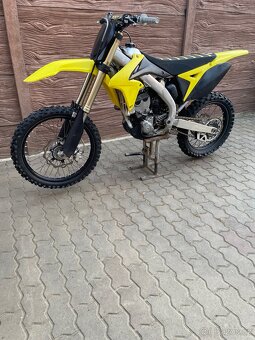 Suzuki rmz 250 - 9