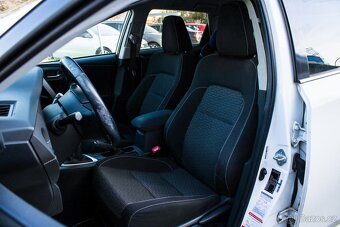 Toyota Auris 2.0 l D-4D DPF Active - 9
