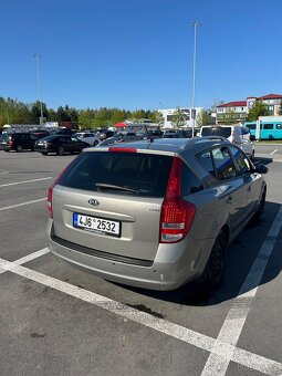Kia Ceed - 9