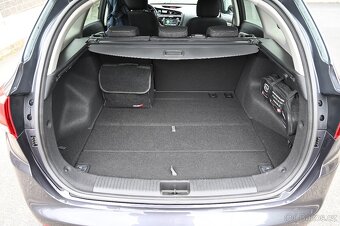 KIA ceed SW JD 1,6 GDI TOP - 9