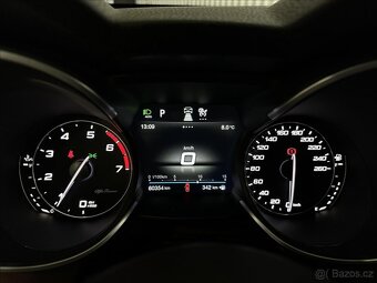 Alfa Romeo Stelvio Veloce 280 Q4 Pano R20 - 9