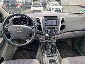 Toyota Hilux 2,5D 4D DC Life 4x4 106kw - 9
