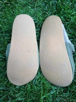 Tikki sandálky barefoot
- 9