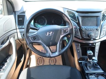 Hyundai i40 WG 1.7CRDi 104kW NAVI ČR 1MAJITEL SERVISKA - 9