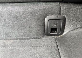 Volkswagen Passat 2,0 TDI DSG nafta automat 140 kw - 9