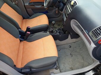 Kia Picanto - 9