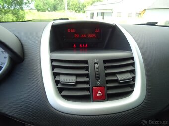 Peugeot 207 1,4 SW 54kW 2x kola, velice pěkný s pěknou výb. - 9