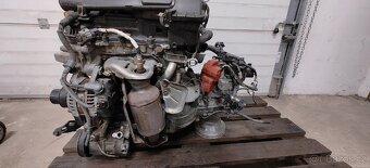 Motor Toyota Yaris - 9