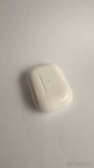 Apple AirPods Pro (2. generace) s MagSafe pouzdrem s USB-C - 9