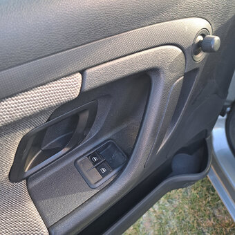 ŠKODA FABIA 1.2 TSI 2013 - 9