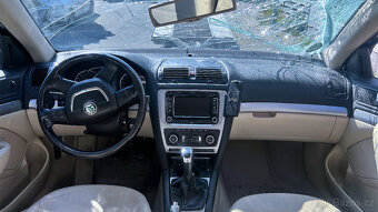 Vůz na náhradní díly Škoda Octavia 2 FL kombi 2011 CFHC LHD - 9