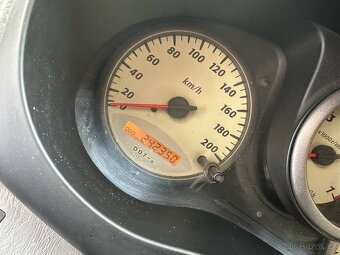 Toyota RAV4 2.0D-4D, 4x4, R.V. 2003. - 9